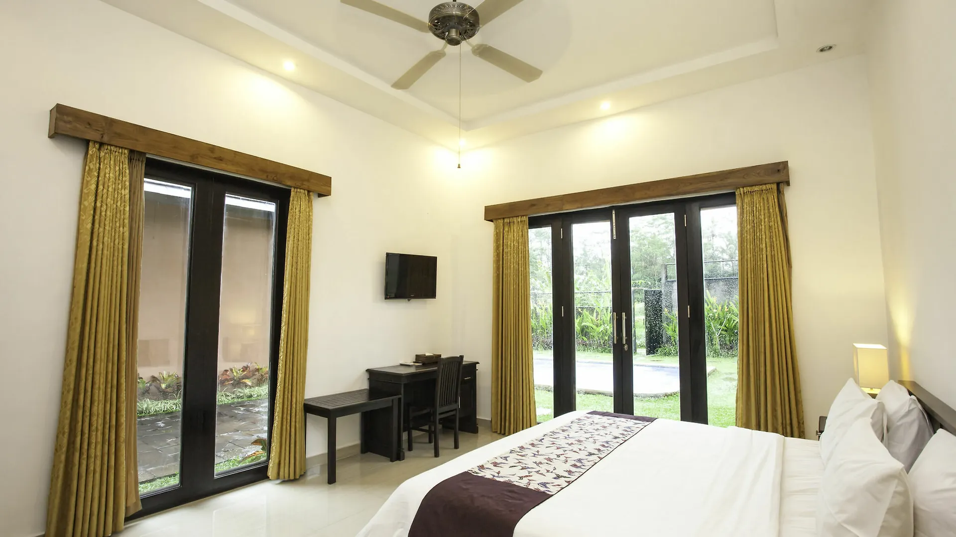 **** Holiday park Alam Sembuwuk Ubud Indonesia